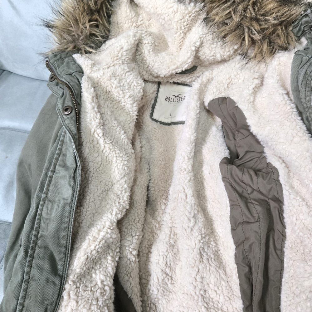 Hollister Women's Khaki Faux Fur Utility Jacket